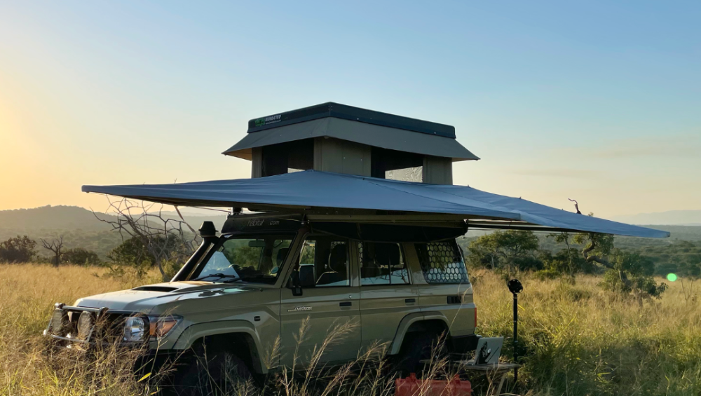 Bunduawn vehicle awning and buntutop tent from Bundutec on top of a bakkie in South Africa