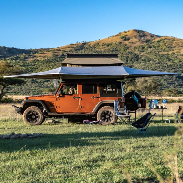Bunduawn vehicle awning and buntutop tent from Bundutec on top of a Jeep in South Africa