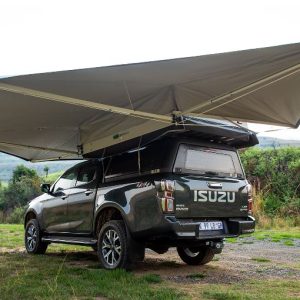 Bunduawn from Bundutec on top of an Izuzu bakkie