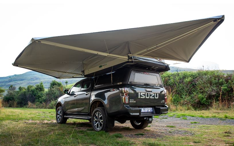Bunduawn from Bundutec on top of an Izuzu bakkie